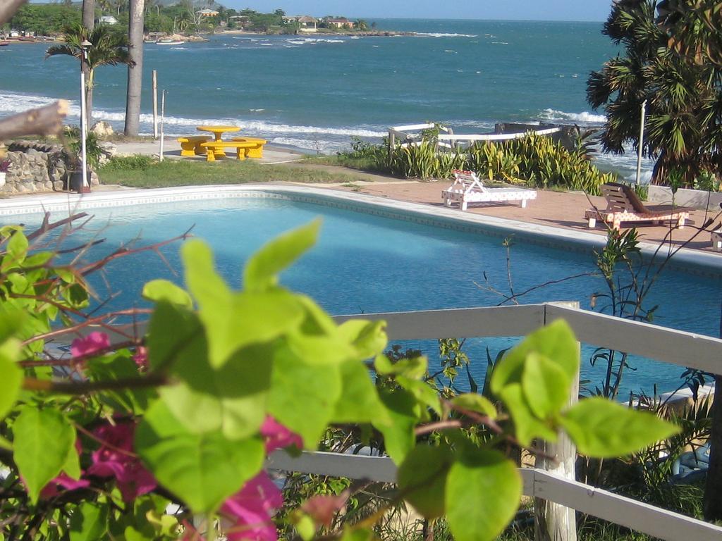 Treasure Beach Hotel Bagian luar foto